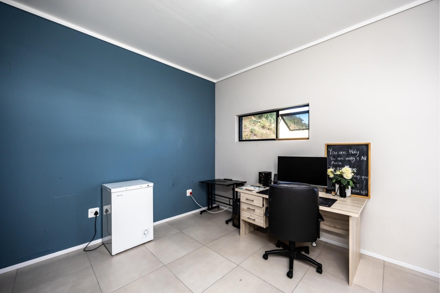 3 Bedroom Property for Sale in Nahoon Valley Park Eastern Cape